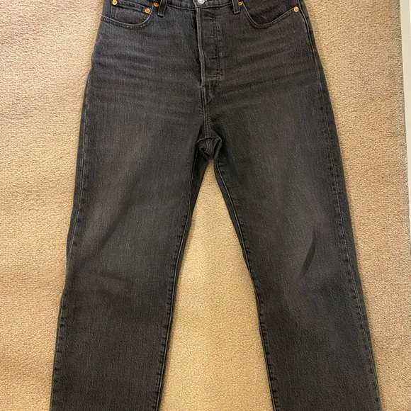 Levi’s Ribcage Straight - Picture 3 of 5